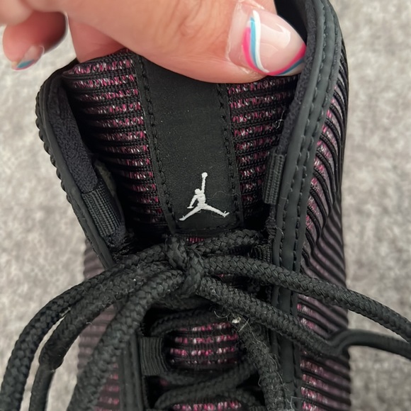 Jordan’s - Picture 3 of 6